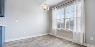 101 Hoss Street Gallery 14