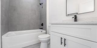 572 W BLUSTER PLACE Gallery 28