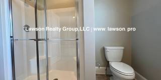 Upscale Three Bedroom in Colonial Green with Garage Upscale Three Bedroom in Colonial Green with Garage Gallery 35