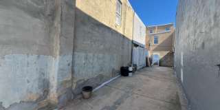 1933-35 N PALETHORP Street Gallery 23