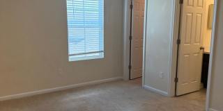 Spacious 2-Bedroom Townhome Near River City Gallery 12