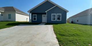 Adorable Home in Quiet Neighborhood Gallery 1