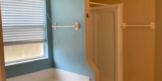 Quality Home in Great Neighborhood Gallery 16