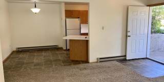 323 Janet St. Gallery 4