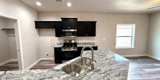 Gorgeous 2025 Built 3 Bedroom 2 Bath Home! Gallery 14