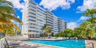 7545 East Treasure Drive Gallery 1