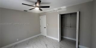 919 NE 4th Ct Gallery 18