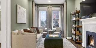VICTORIAN MANSION STEPS FROM STANTON PARK Gallery 6