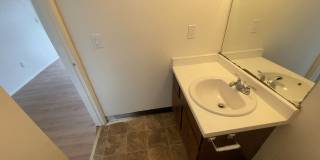 2 Bed/1.5 Bath Updated Condo Near SMART/Hwy 101/Raleys Shopping Plaza/Washer-Dryer in Unit 2 Bed/1.5 Bath Updated Condo Near SMART/Hwy 101/Raleys Shopping Plaza/Washer-Dryer in Unit Gallery 15