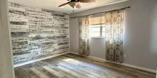 Mandarin Beautiful Corner Property! Gallery 8