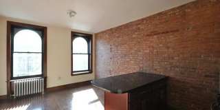 422 Amsterdam Avenue Gallery 1