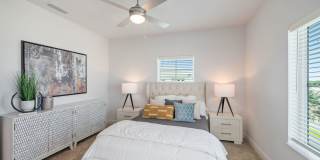 Grand Oak Gallery 42