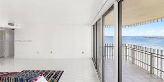 1 Grove Isle Dr Gallery 19