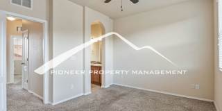 Low-Maintenance Living with Mountain Views! 3BR Townhome, 2-Car Garage & A/C Gallery 12