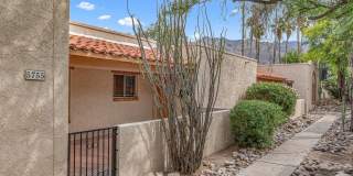 5755 N Camino Esplendora Gallery 1