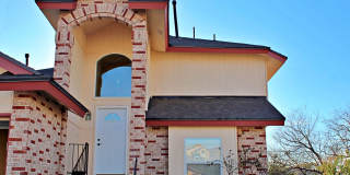 Beautiful Move-in Ready Home Gallery 1