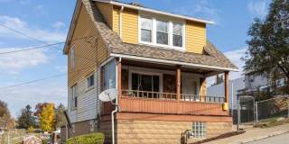 Updated 2 Bed, 1.5 Bath Home in Carrick For Rent – Move-In Ready Gallery 1