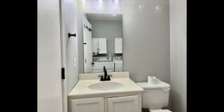 15577 Pine Street Gallery 1