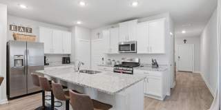 827 laurel Gallery 11