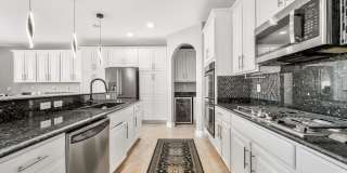 Fully Furnished Luxury Living with Expansive, Move-In Ready Comfort! Gallery 10