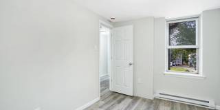 565 LINE Street Gallery 19