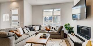 Contemporary Townhome with Rooftop Deck-Flatiron Views Gallery 9