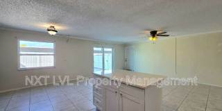 6777 Winkler Rd Gallery 7