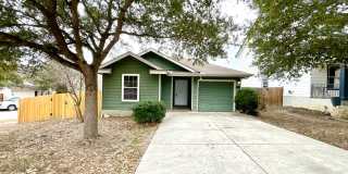 Charming 3-Bedroom Cul-de-Sac Home with Fenced Yard & Garage! Gallery 3