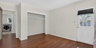 10401 Wystone Ave Gallery 18