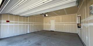 Stunning 3 bedroom, 3 bathroom home located in Visalia, CA. Gallery 29
