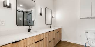 ***949 SE 10th Street*** Gallery 15