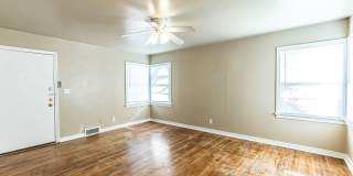 Pre-leasing for August! - Spacious 3 Bedroom Home Located In Medical District! Gallery 17