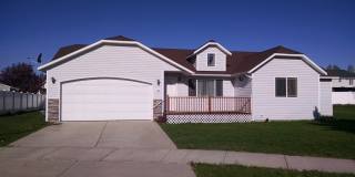 Beautiful home in Broadmoore Estates Gallery 1