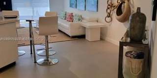 5880 Collins Ave Gallery 4