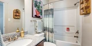 Student Housing - Arlington Townhomes and Cottages Gallery 27
