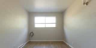 710 30th Street Gallery 5