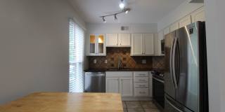 May FREE On This 2 Bedroom 1 Bath Apartment In The West Plaza Area Gallery 7