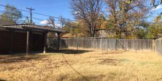 Located in Canyon!!!! Nice 3bedroom 1 bath located near WT and shopping center Gallery 28