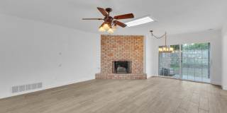 Come to check this beautiful house 4 bedrooms, possible 5th bed and 3 baths. Gallery 51