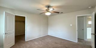 Viewable Now!  Small Pets Accepted! Gallery 41