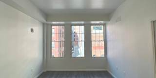 725 W Pratt Gallery 108