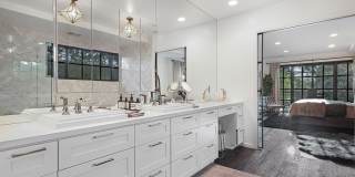 3159 Thatcher Ave Gallery 22