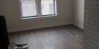 1700-1710 W Albion Gallery 7