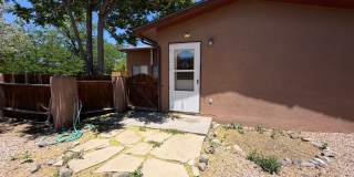 726 W. Manhattan Avenue Unit B - Studio Apartment Gallery 5