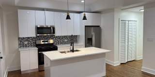 4927 South Prairie AvenueUnit 2N Gallery 1