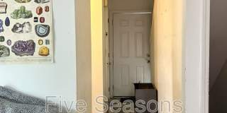 115-7 North Winooski Avenue - 7 Gallery 10