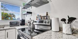 311 SE 3rd Avenue Gallery 10