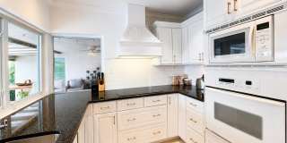 1111 SW Pepperridge Terrace Gallery 10