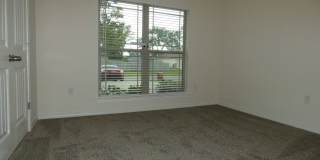 Spacious 4-Bedroom Home - Woodlands Gallery 17