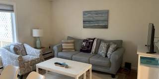 Spacious 2BR/1.5BA w/ Loft Available Now!!! - Partially Furnished Winter Rental Gallery 1